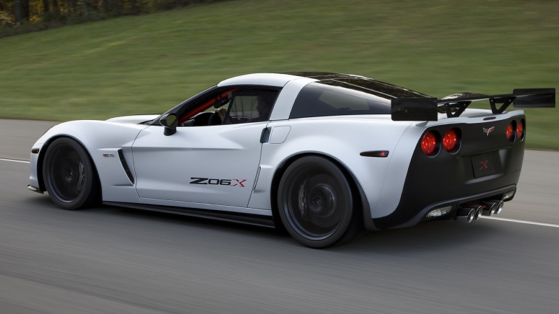 Illustration for article titled Chevrolet Could Make A Stripped-Down Corvette Z06X For The Track